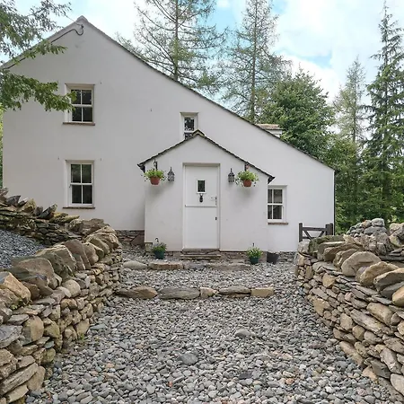 Waterfall Wood Semesterbostad